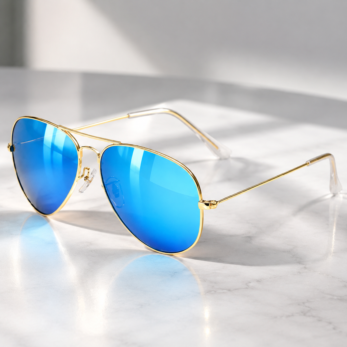 Klassische Pilotenbrille mit Glaslinsen