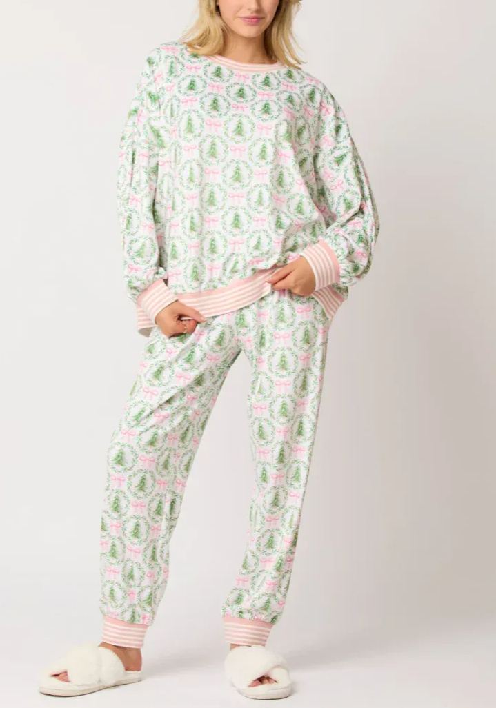 Ladies New Christmas Pajama Set(Buy 2 Free Shipping)