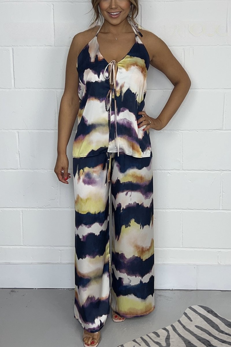Ensemble haut court licou à nœud et pantalon tie-dye pour femme