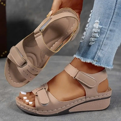 Weiche & stylische Keilsandalen für mühelosen Komfort!